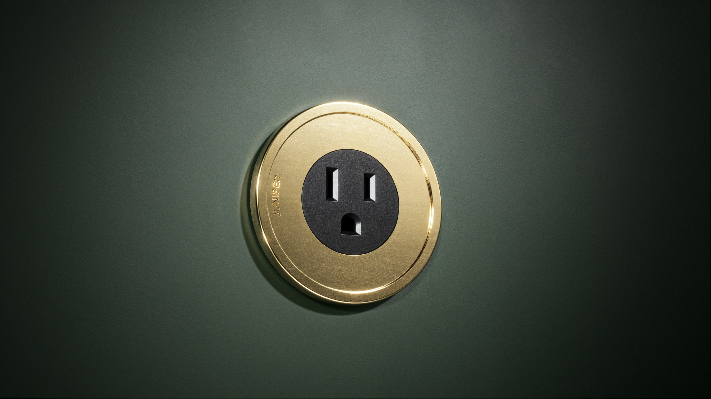Juniper’s Ground Control: A New Hardwired and Plug-In Outlet System for Architectural Spaces